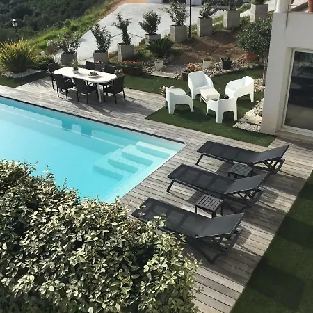 度假居 Piscine Vue *