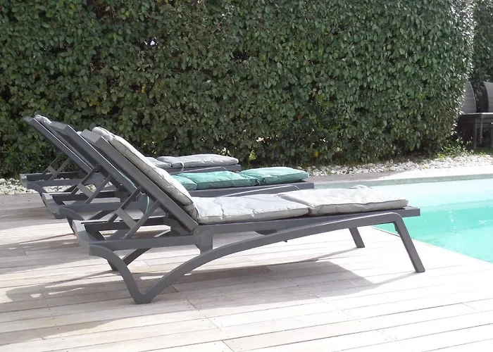 Piscine Vue בית נופש Pietrosella