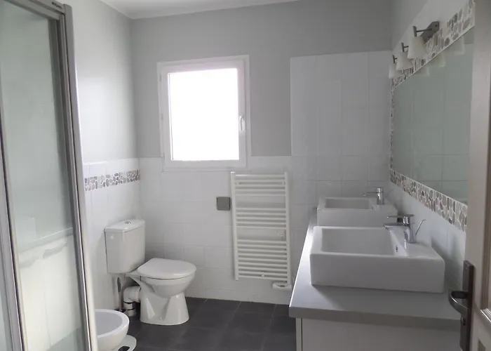 בית נופש Piscine Vue